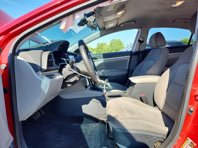 2020 HYUNDAI ELANTRA SEL 7