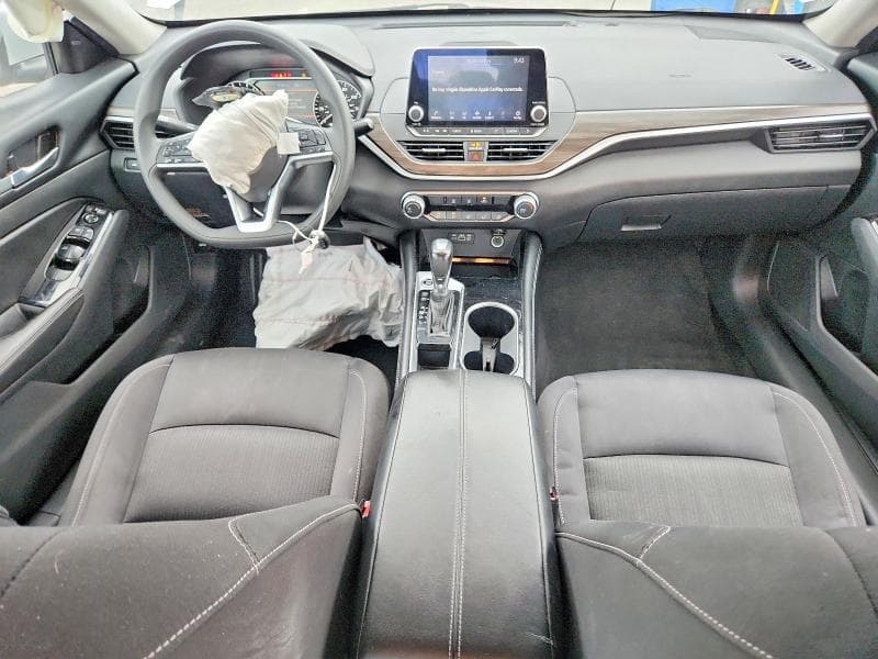 2023 NISSAN ALTIMA SV 8