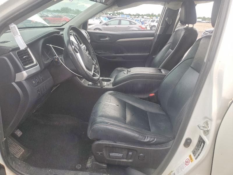2017 TOYOTA HIGHLANDER XLE 7