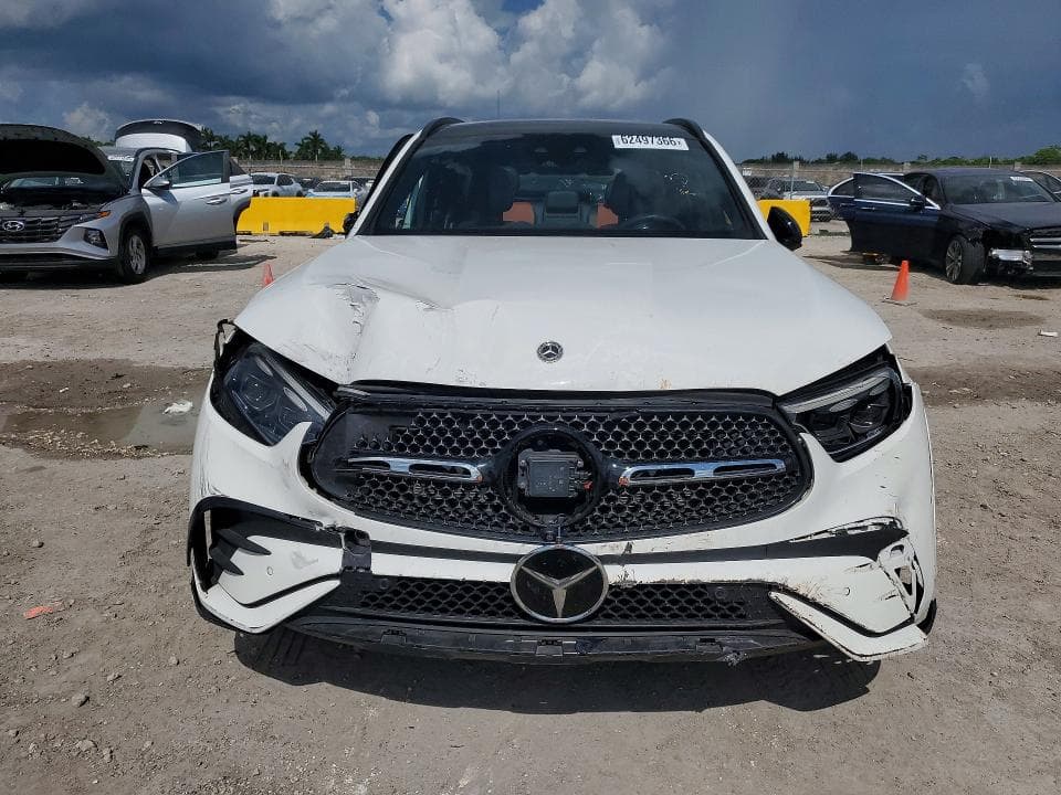 2023 MERCEDES-BENZ GLC 300 5
