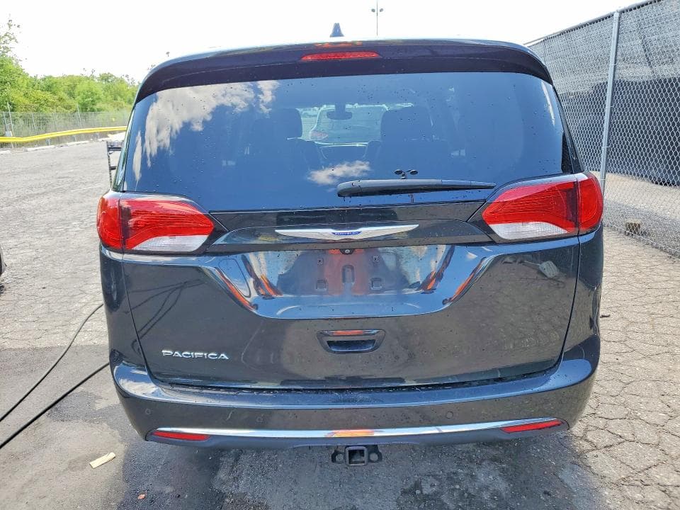 2018 CHRYSLER PACIFICA TOURING L PLUS 6