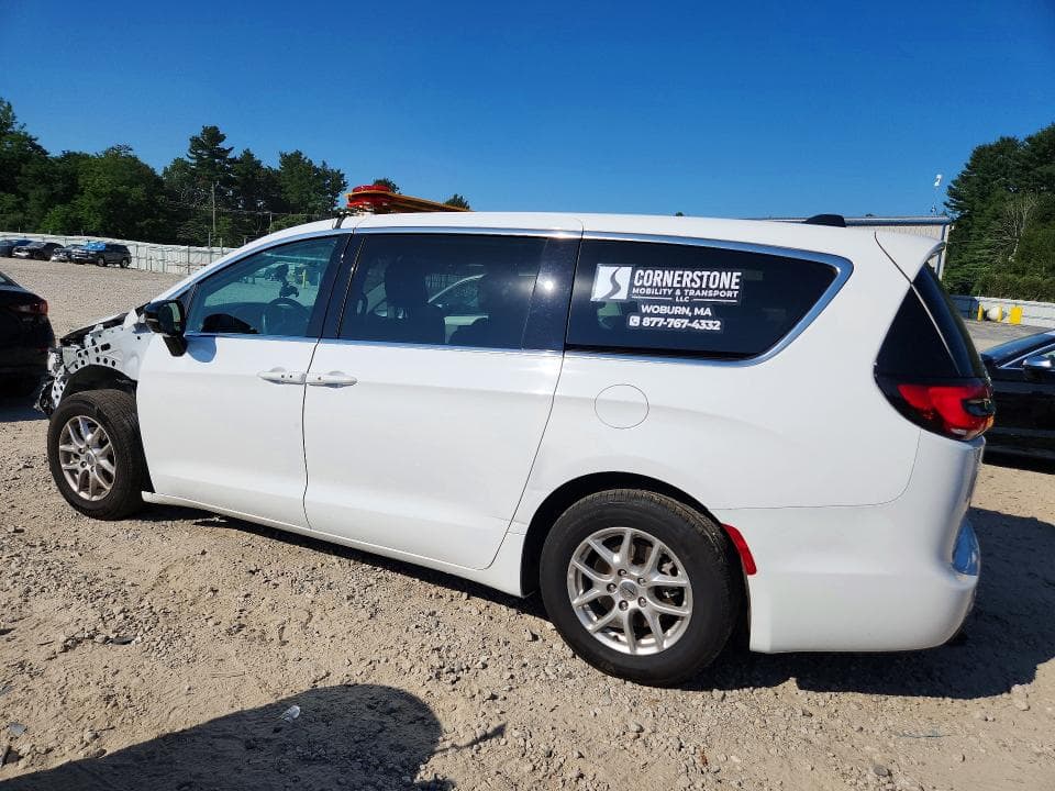 2024 CHRYSLER PACIFICA TOURING L 2