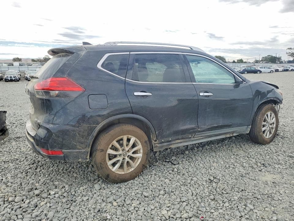 2017 NISSAN ROGUE SV 3