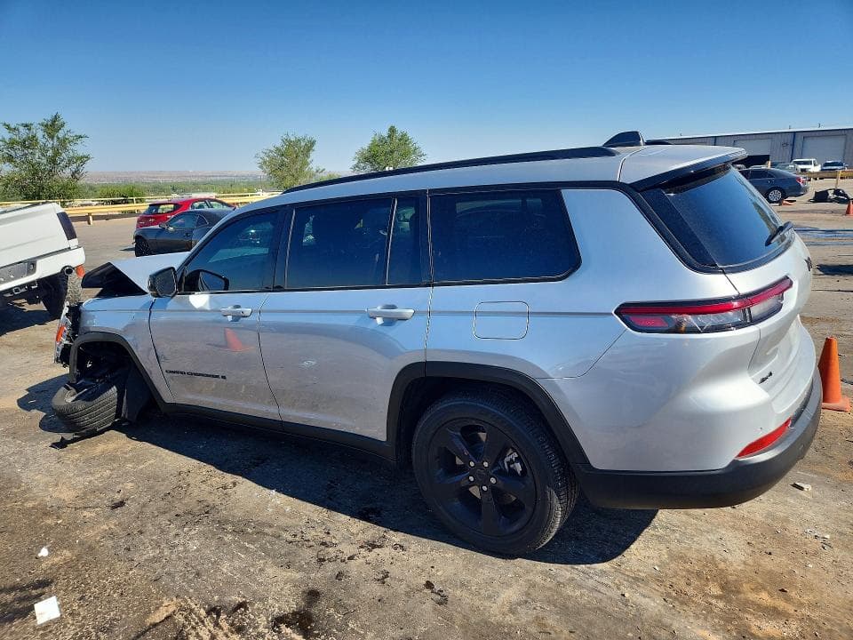 2025 JEEP GR CHEROKE 2