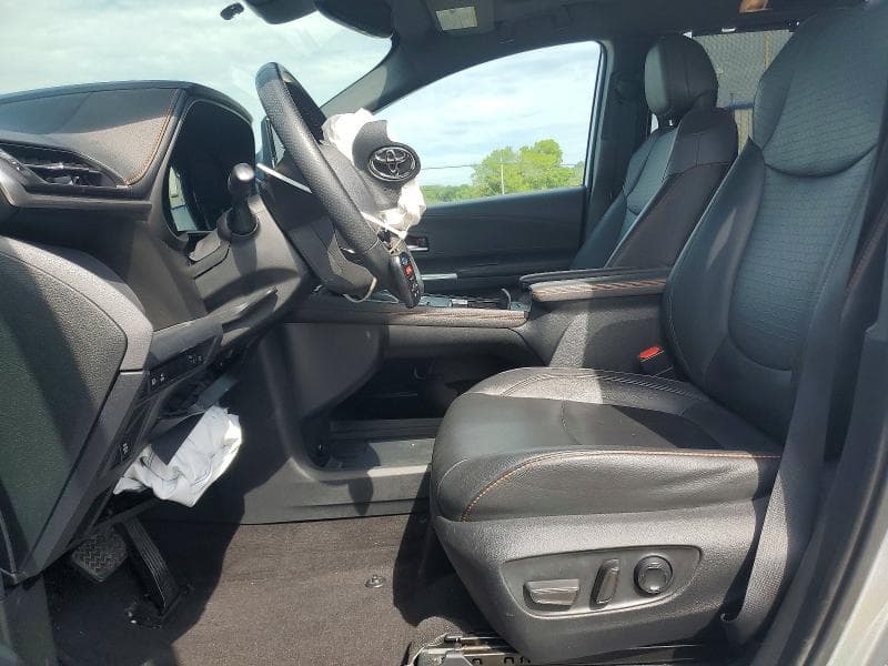 2021 TOYOTA SIENNA XSE 7