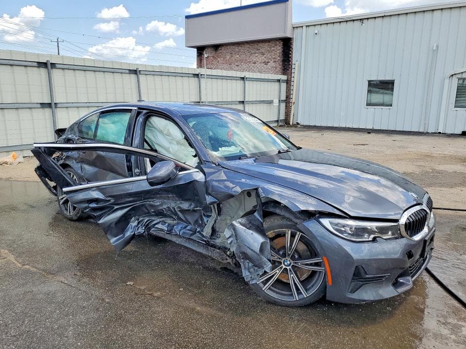 2021 BMW 330E 4