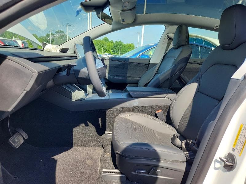 2026 TESLA MODEL Y 7