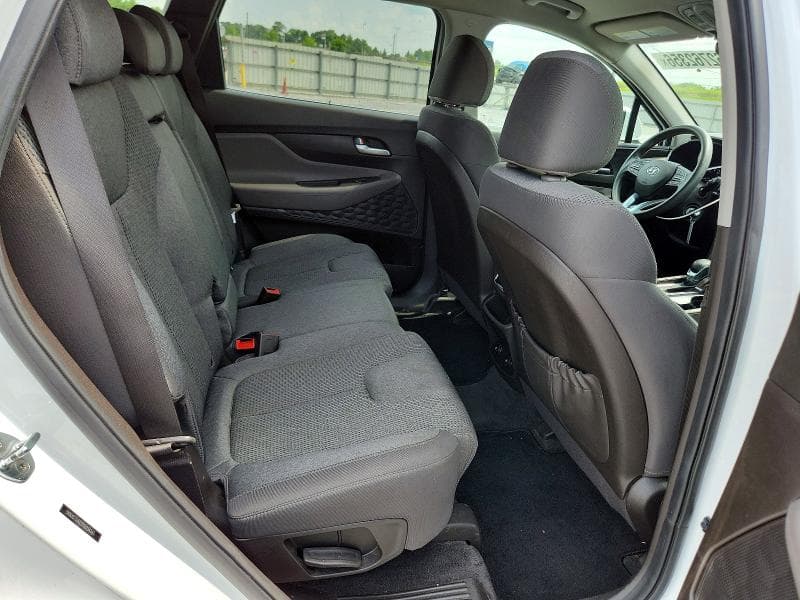 2019 HYUNDAI SANTA FE SE 11
