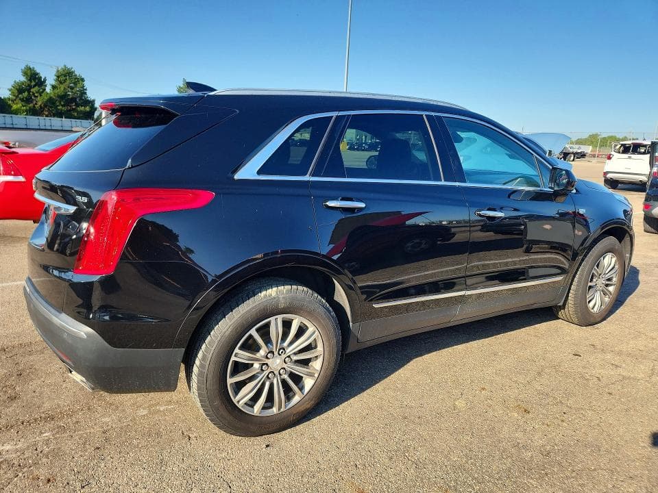 2017 CADILLAC XT5 LUXURY 3