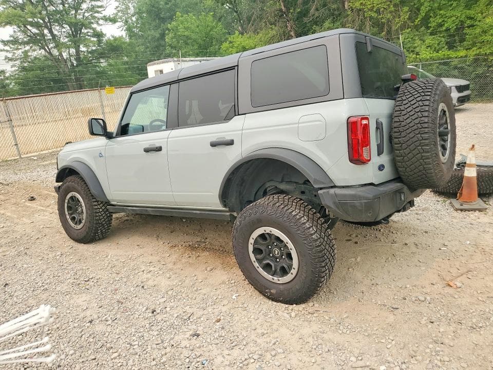 2023 FORD BRONCO BASE 2