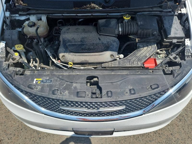 2021 CHRYSLER VOYAGER LXI 11