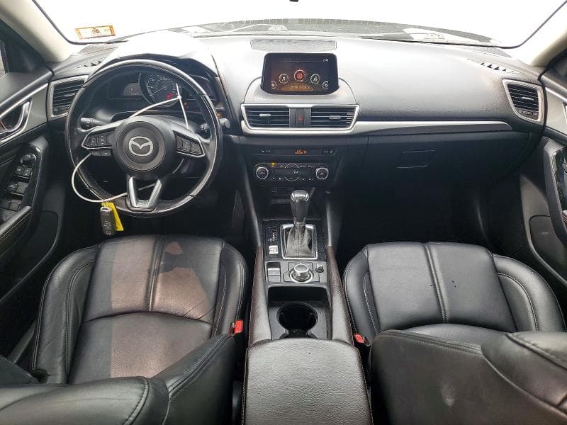 2017 MAZDA 3 8