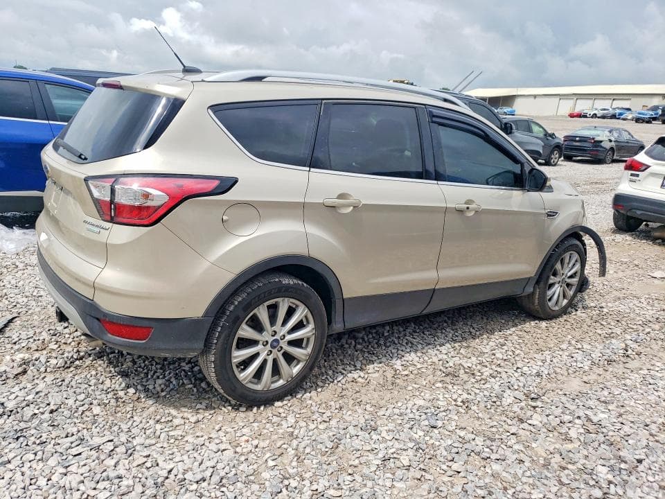 2017 FORD ESCAPE TITANIUM 3