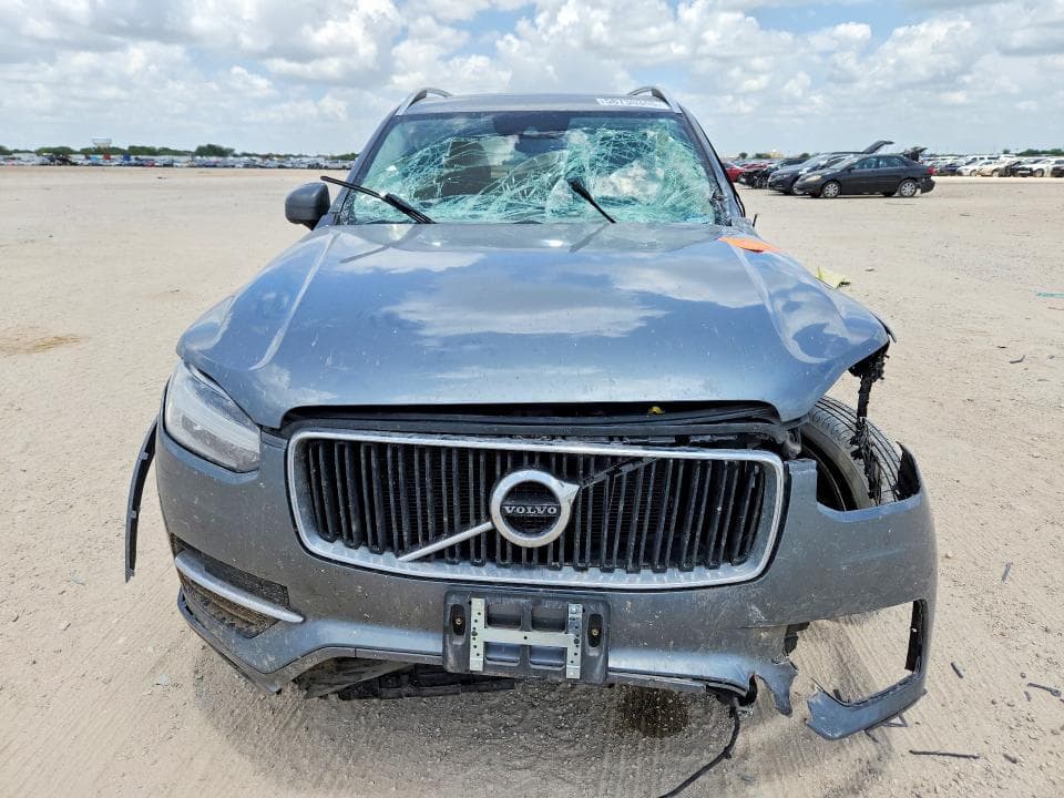 2018 VOLVO XC90 T6 5