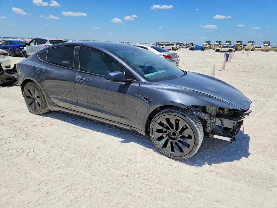 2025 TESLA MODEL 3 4