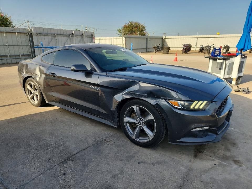 2017 FORD MUSTANG 4