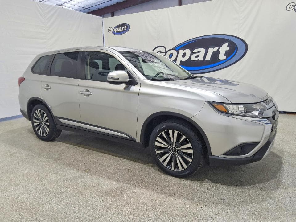 2020 MITSUBISHI OUTLANDER SE/SEL/LE 4