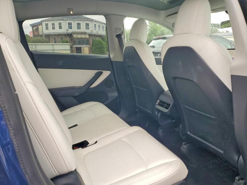 2021 TESLA MODEL Y 10