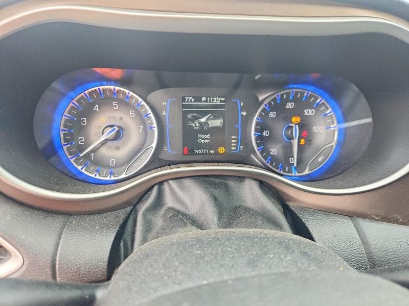 2018 CHRYSLER PACIFICA TOURING 9