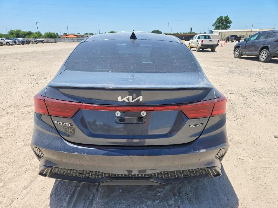 2023 KIA FORTE GT LINE 6