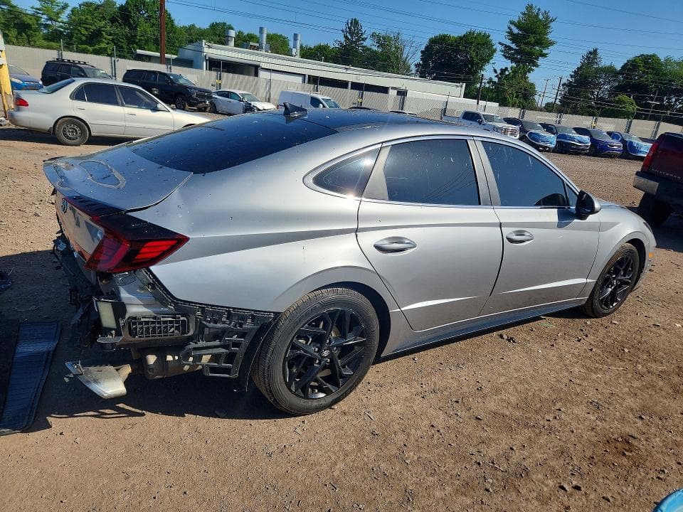 2020 HYUNDAI SONATA SEL 3