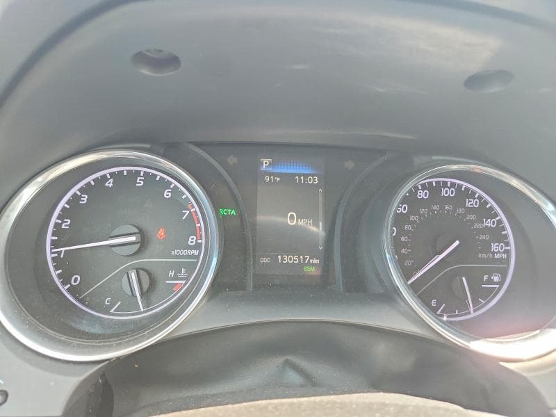 2020 TOYOTA CAMRY SE 9