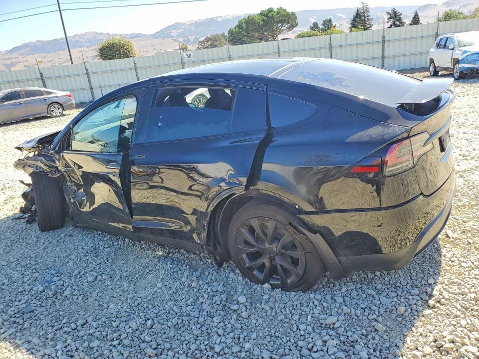 2023 TESLA MODEL X 2