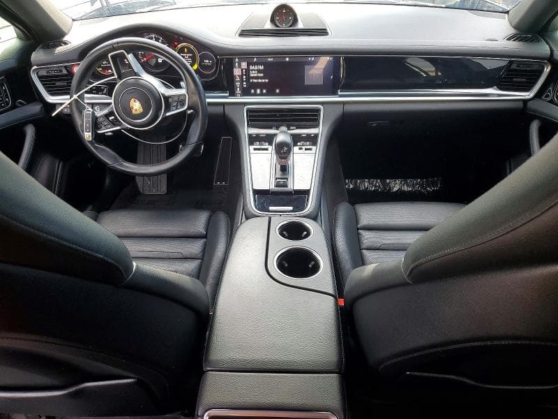 2018 PORSCHE PANAMERA 4S 8