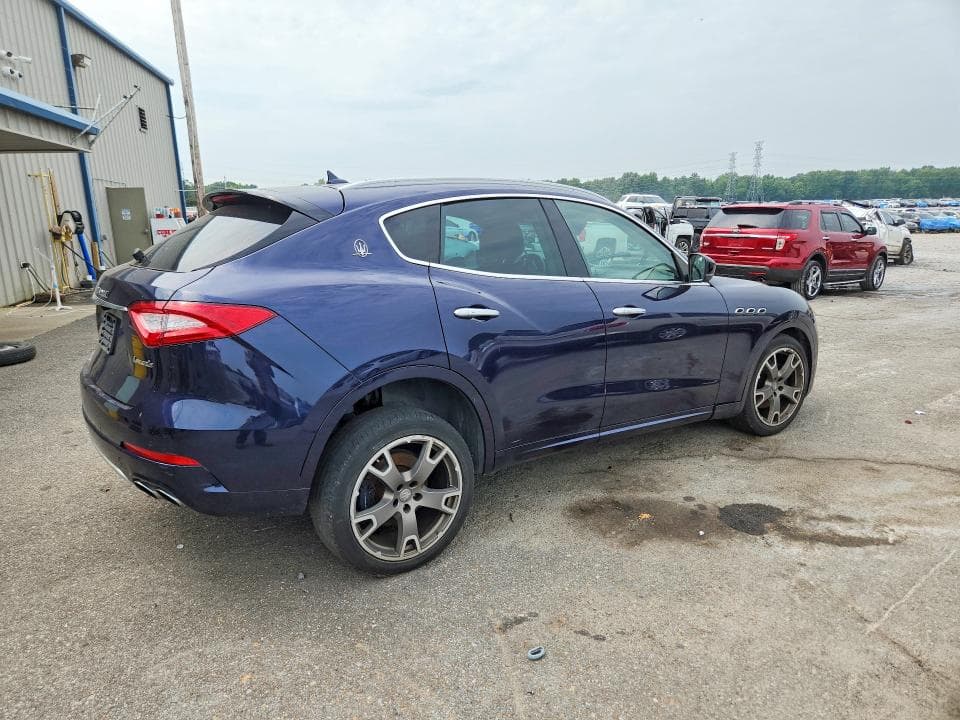 2017 MASERATI LEVANTE LUXURY 3