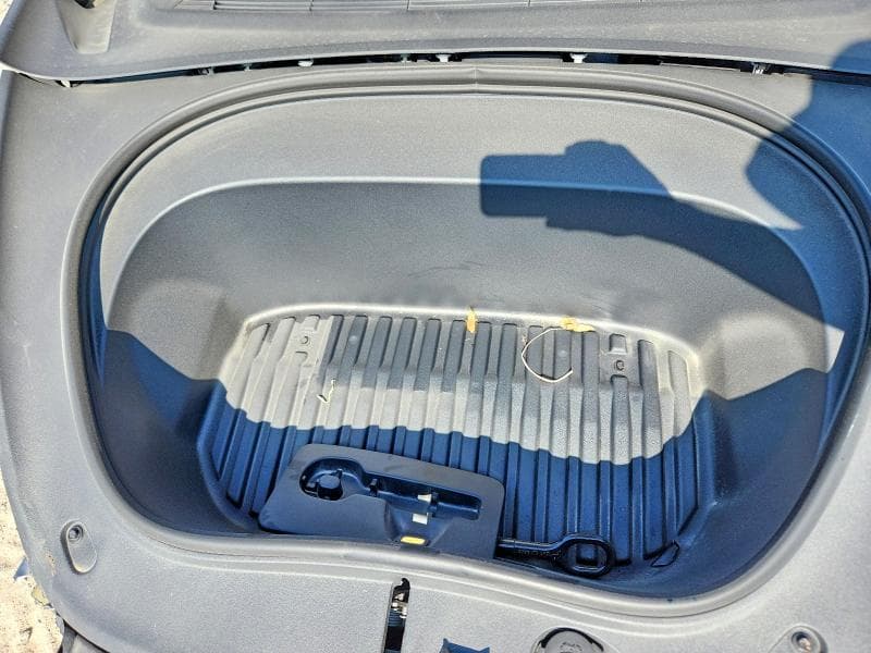 2026 TESLA MODEL 3 11