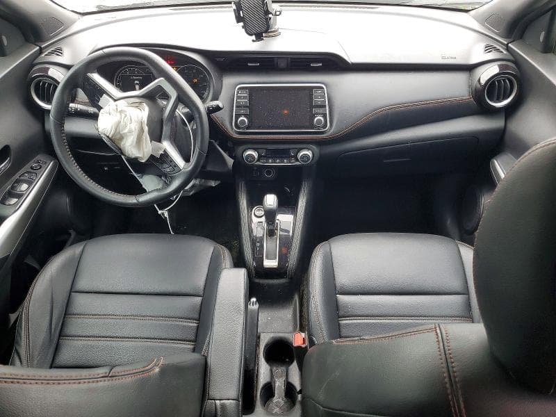 2019 NISSAN KICKS SR 8