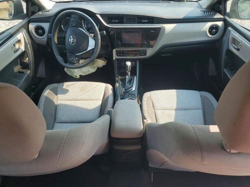 2017 TOYOTA COROLLA LE 8