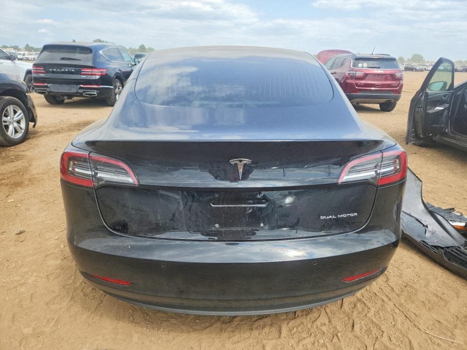 2018 TESLA MODEL 3 6