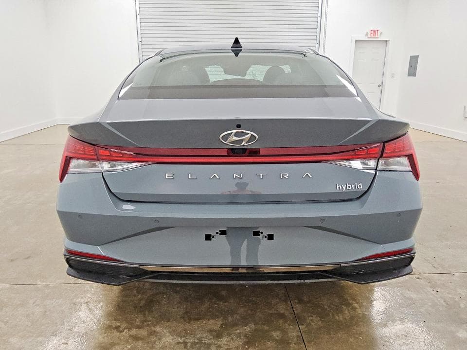 2023 HYUNDAI ELANTRA LIMITED 6
