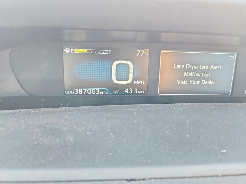 2018 TOYOTA PRIUS FOUR 9