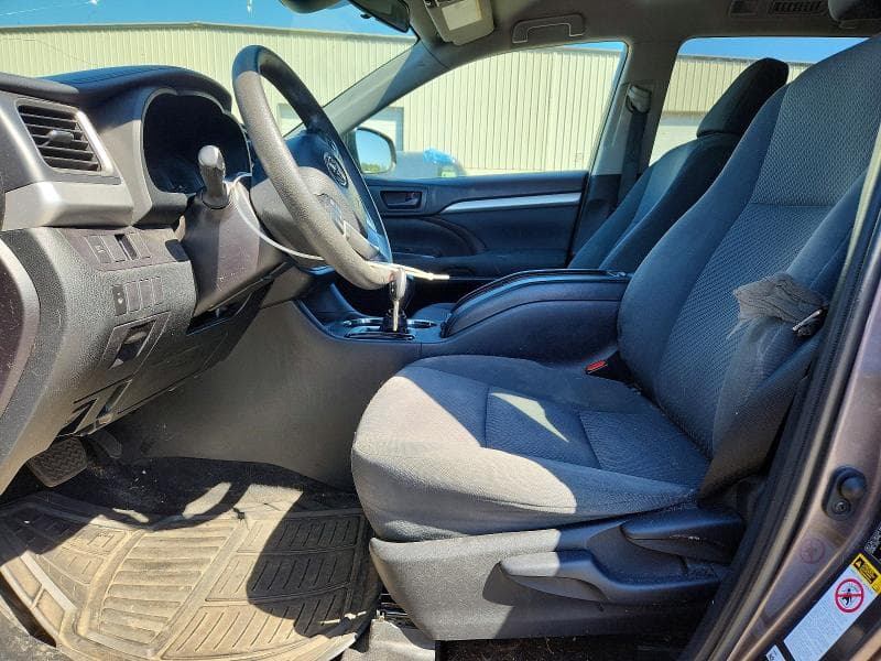 2019 TOYOTA HIGHLANDER LE 7