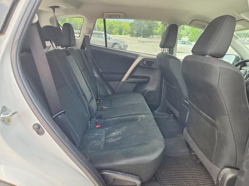2018 TOYOTA RAV4 LE 11