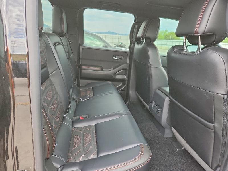 2025 NISSAN FRONTIER PRO-4X 10