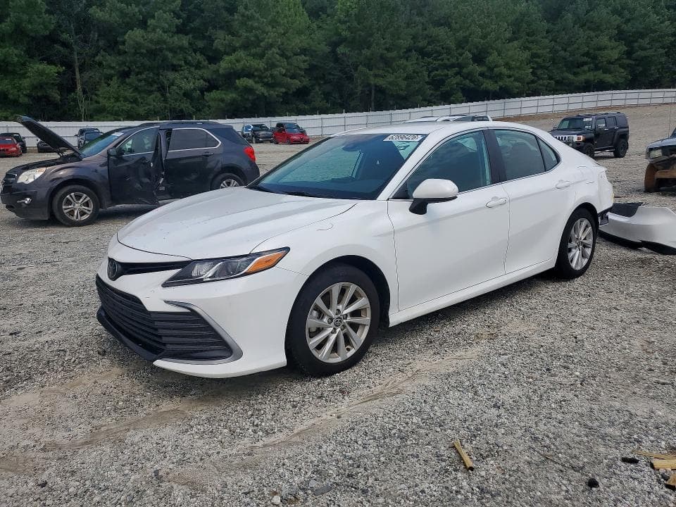 2024 TOYOTA CAMRY LE - 1