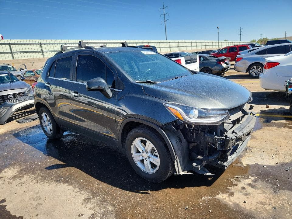 2017 CHEVROLET TRAX 1LT 4