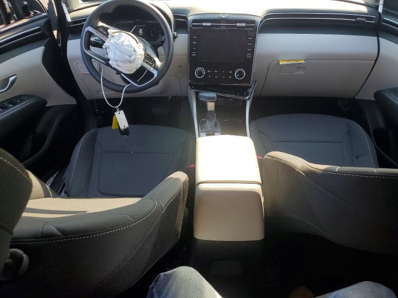 2024 HYUNDAI TUCSON SE 8