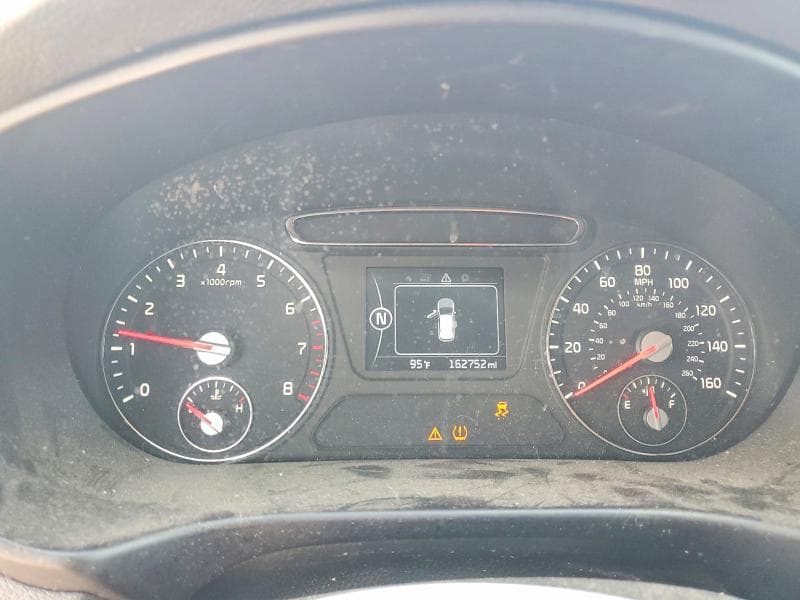 2017 KIA SORENTO LX V6 9