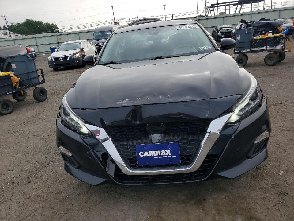 2022 NISSAN ALTIMA SV 5