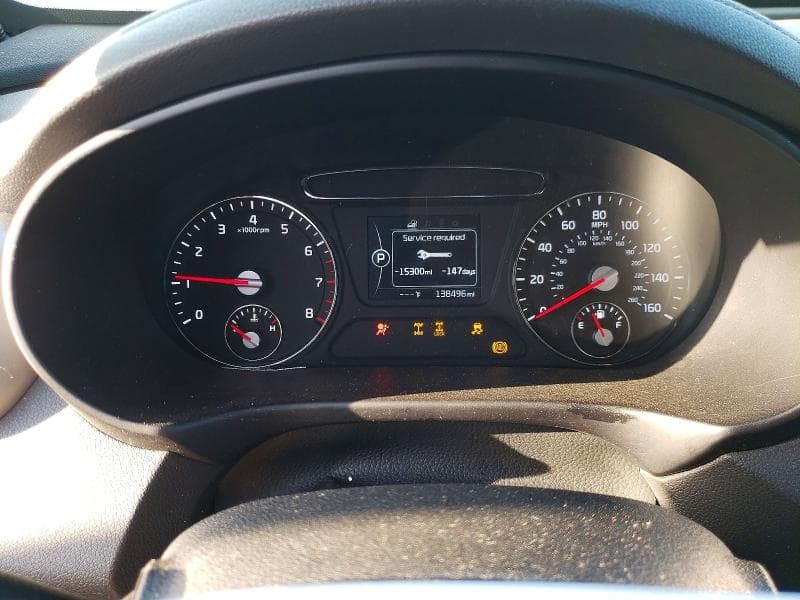 2017 KIA SORENTO LX 9