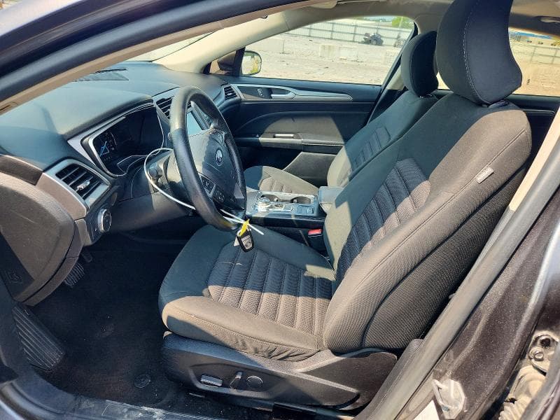 2017 FORD FUSION SE 7