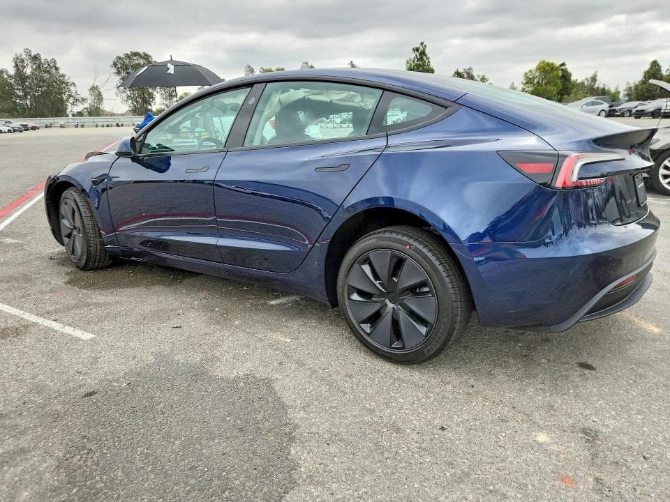 2026 TESLA MODEL 3 2