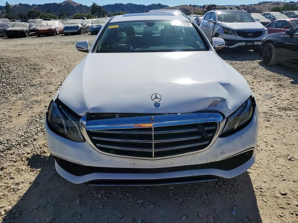 2018 MERCEDES-BENZ E 300 5