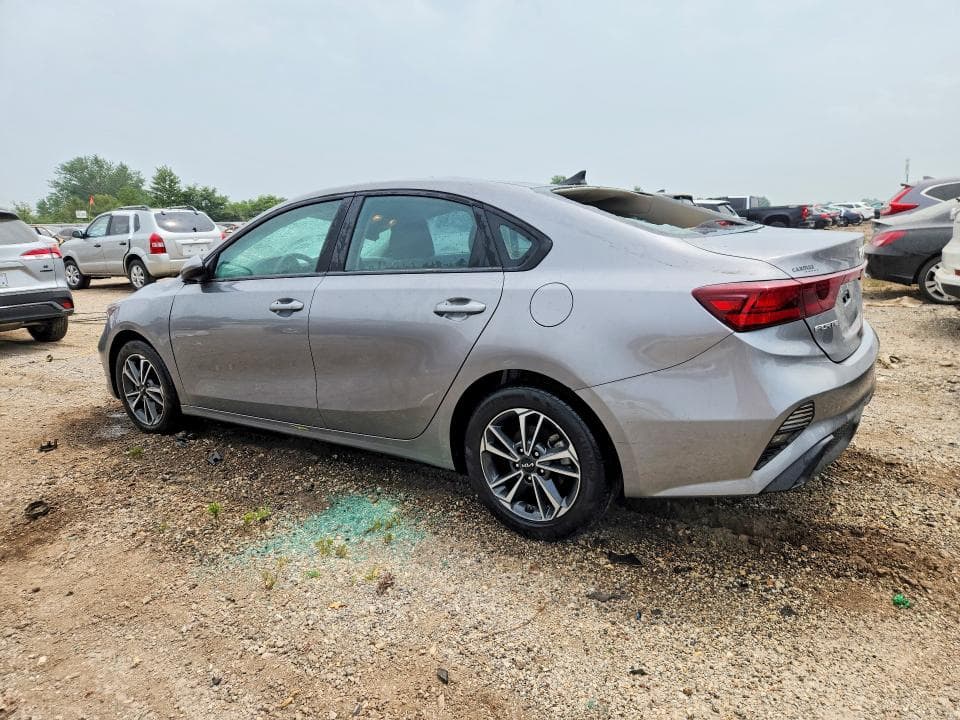 2023 KIA FORTE LXS 2