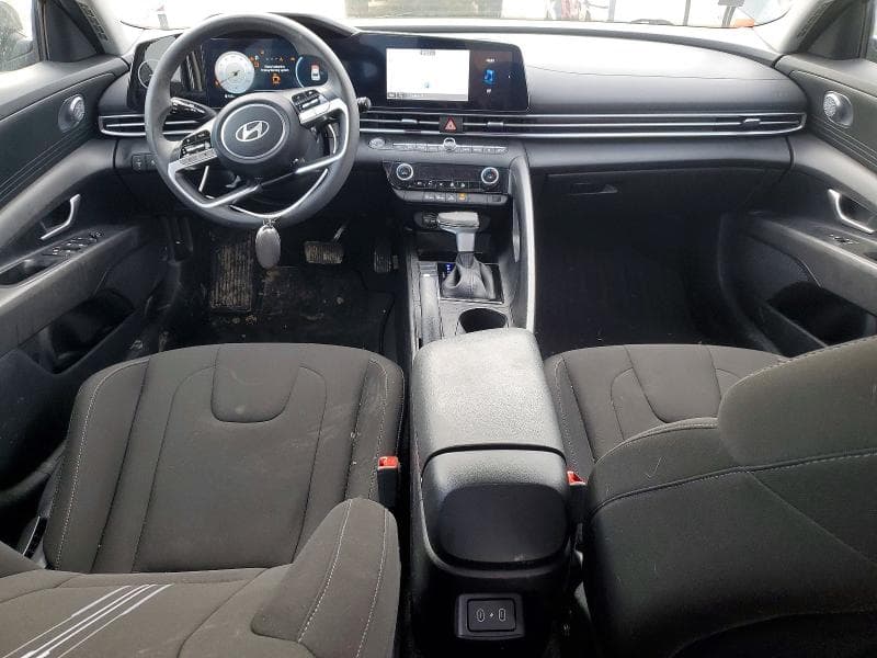 2024 HYUNDAI ELANTRA SEL 8