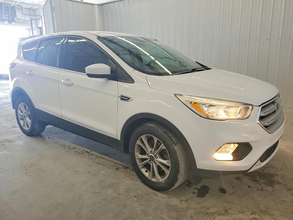 2019 FORD ESCAPE SE 4